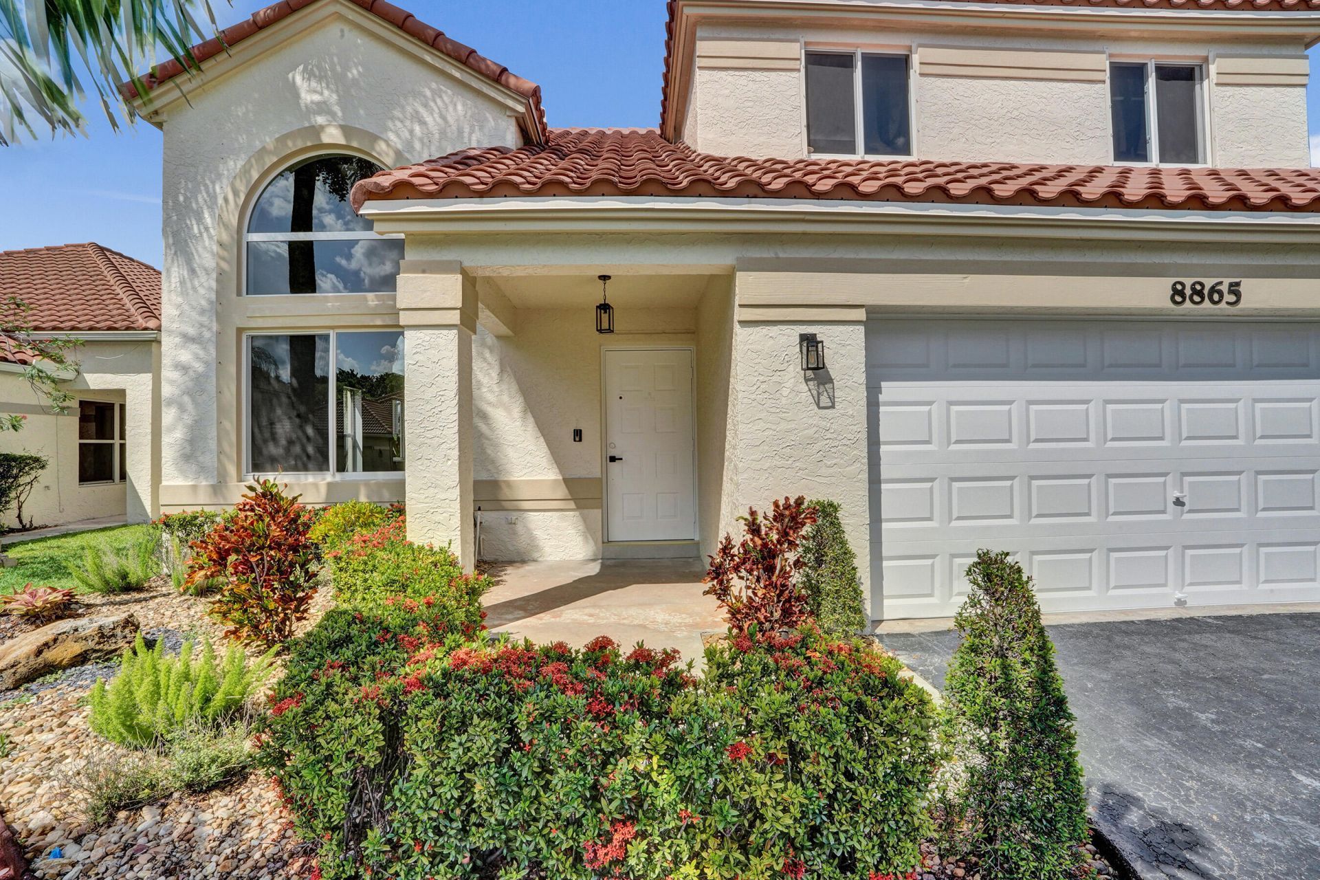 8865 Lake Park Circle S, Davie, FL 33328 Photo