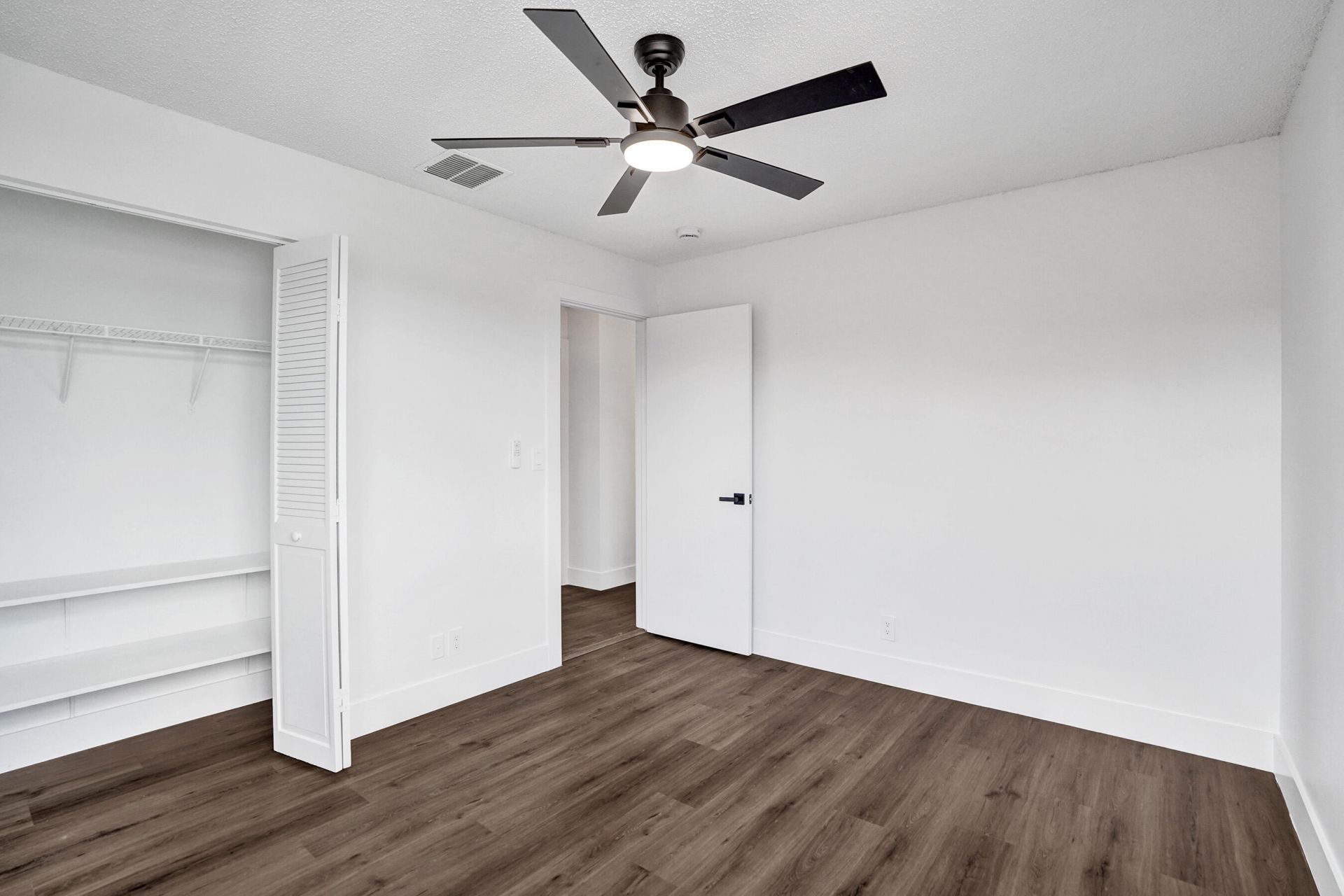 8865 Lake Park Circle S, Davie, FL 33328 Photo