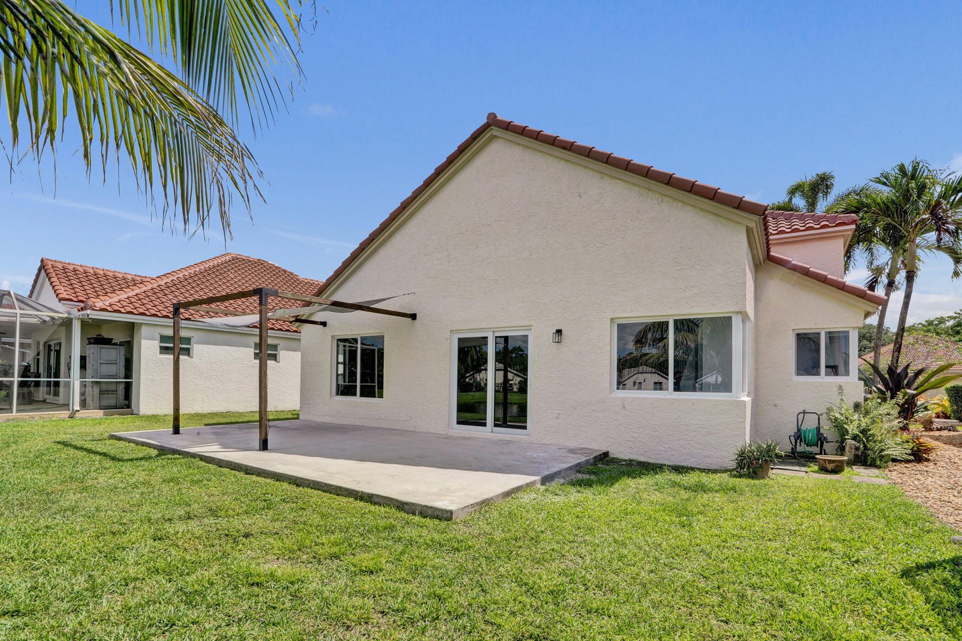 8865 Lake Park Circle S, Davie, FL 33328 Photo