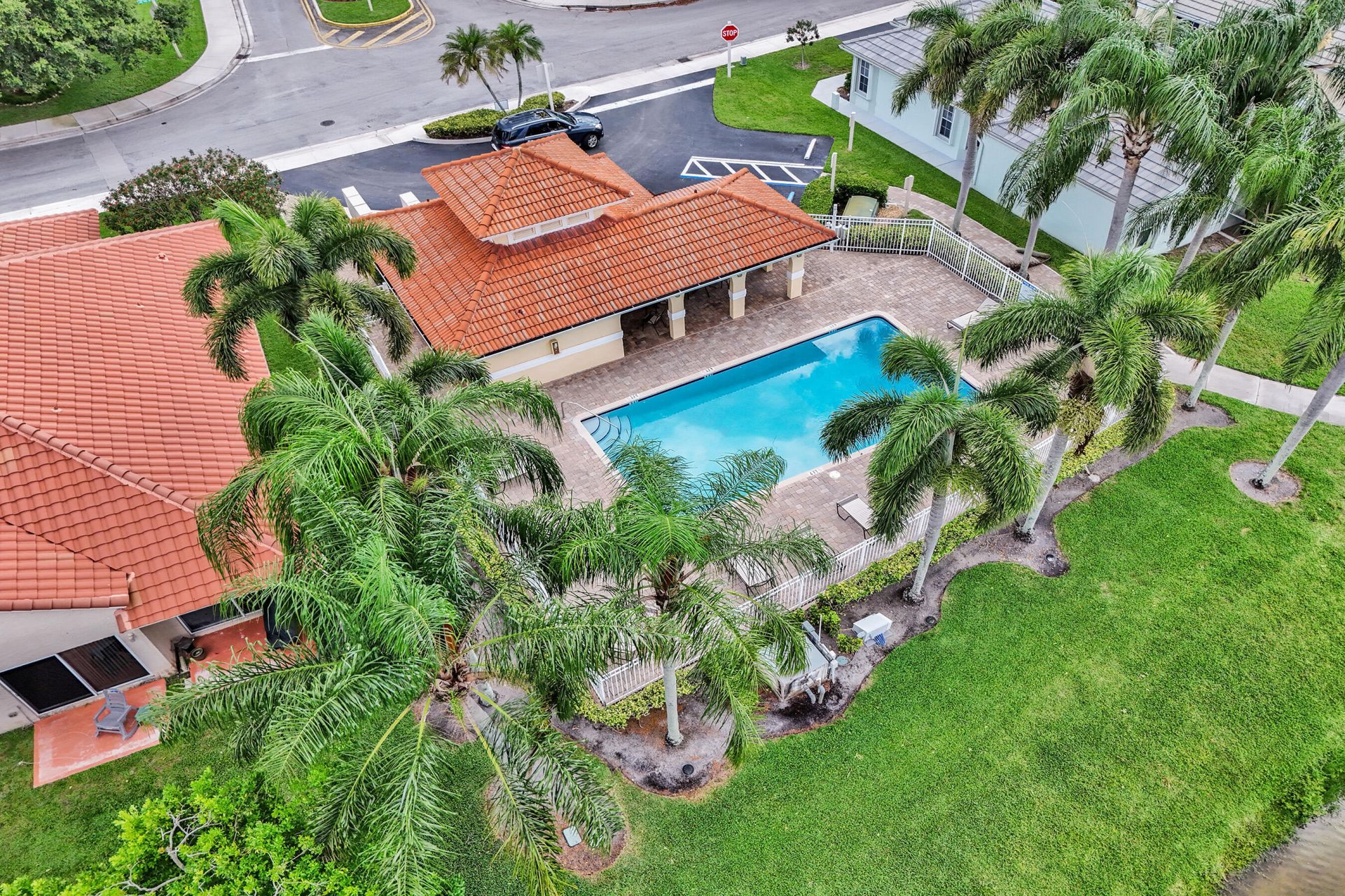 8865 Lake Park Circle S, Davie, FL 33328 Photo