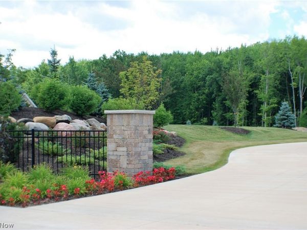 3602 Nagel Road , Avon, OH 44011
