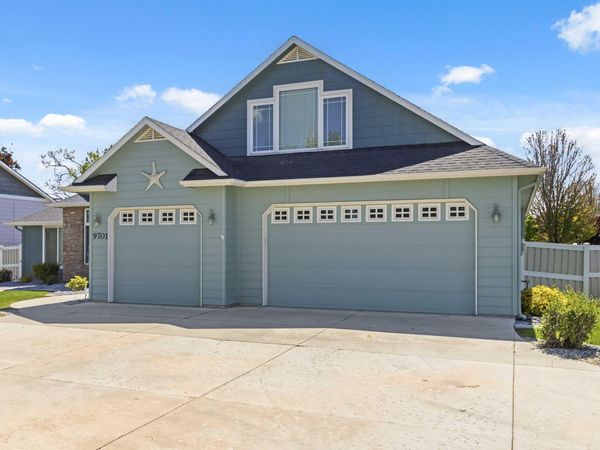 9701 W Penhurst Drive, Star, ID 83669