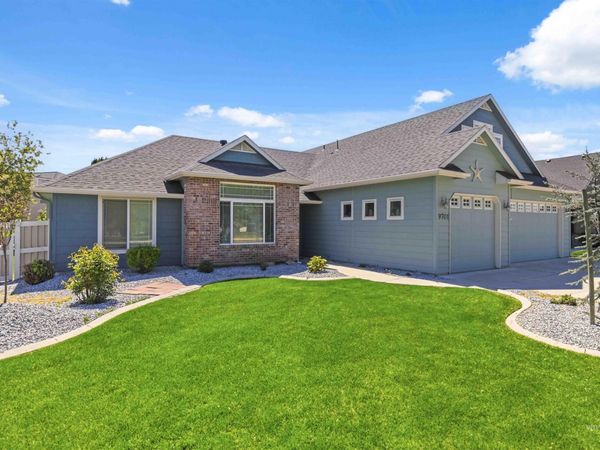 9701 W Penhurst Drive, Star, ID 83669