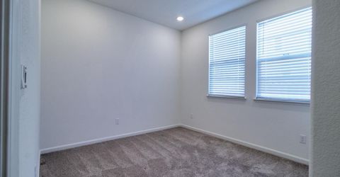 498 Central Pacific St, Lathrop, CA 95330 Photo