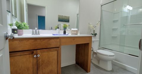 498 Central Pacific St, Lathrop, CA 95330 Photo
