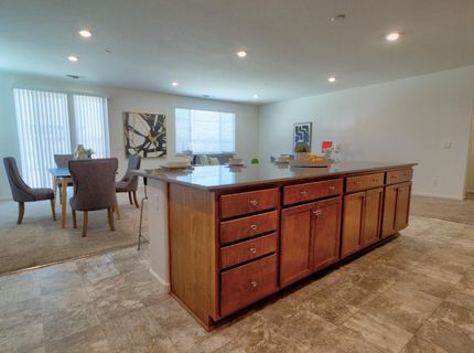498 Central Pacific St, Lathrop, CA 95330 Photo
