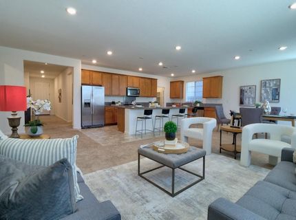 498 Central Pacific St, Lathrop, CA 95330 Photo