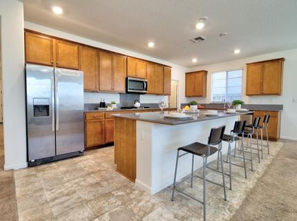 498 Central Pacific St, Lathrop, CA 95330 Photo
