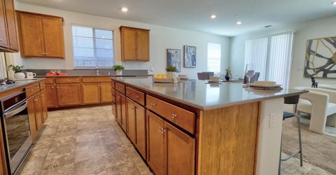 498 Central Pacific St, Lathrop, CA 95330 Photo