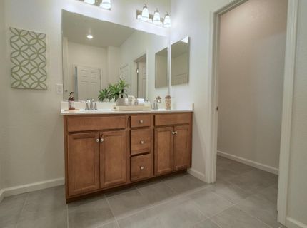 498 Central Pacific St, Lathrop, CA 95330 Photo