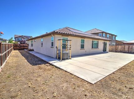 498 Central Pacific St, Lathrop, CA 95330 Photo