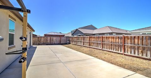498 Central Pacific St, Lathrop, CA 95330 Photo