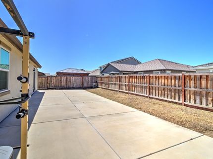 498 Central Pacific St, Lathrop, CA 95330 Photo