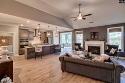 1420 Saugus Court photo 4