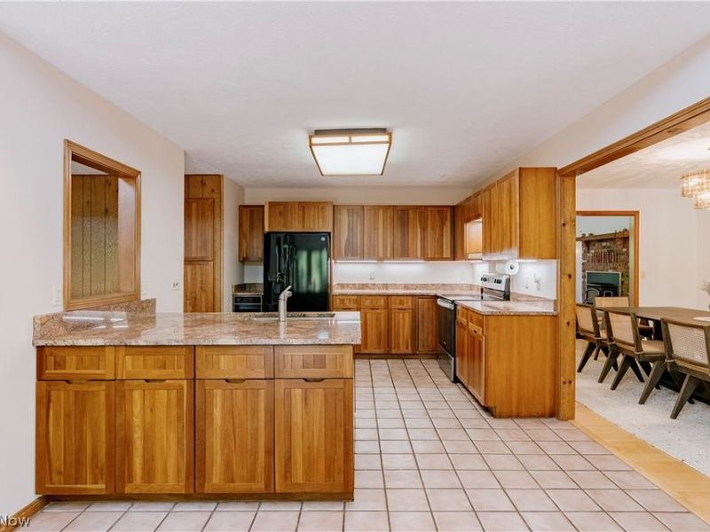 33475 Miles Road, Moreland Hills, OH 44022 Photo 13