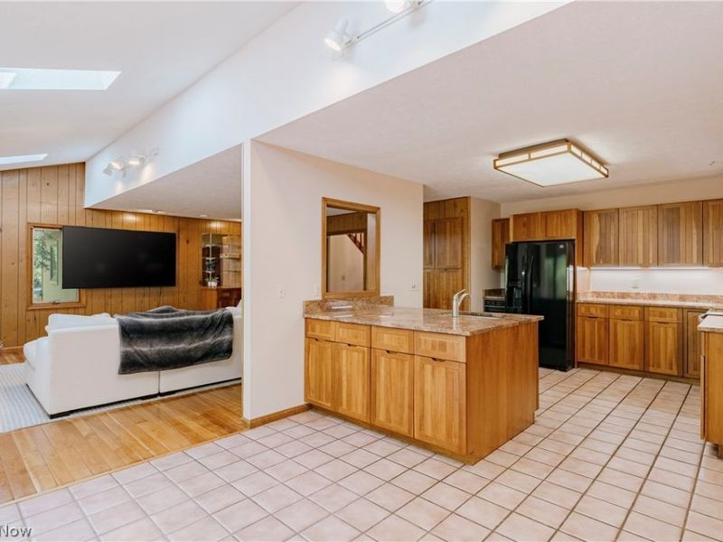 33475 Miles Road, Moreland Hills, OH 44022 Photo 14