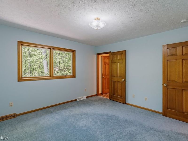 33475 Miles Road, Moreland Hills, OH 44022 Photo 36