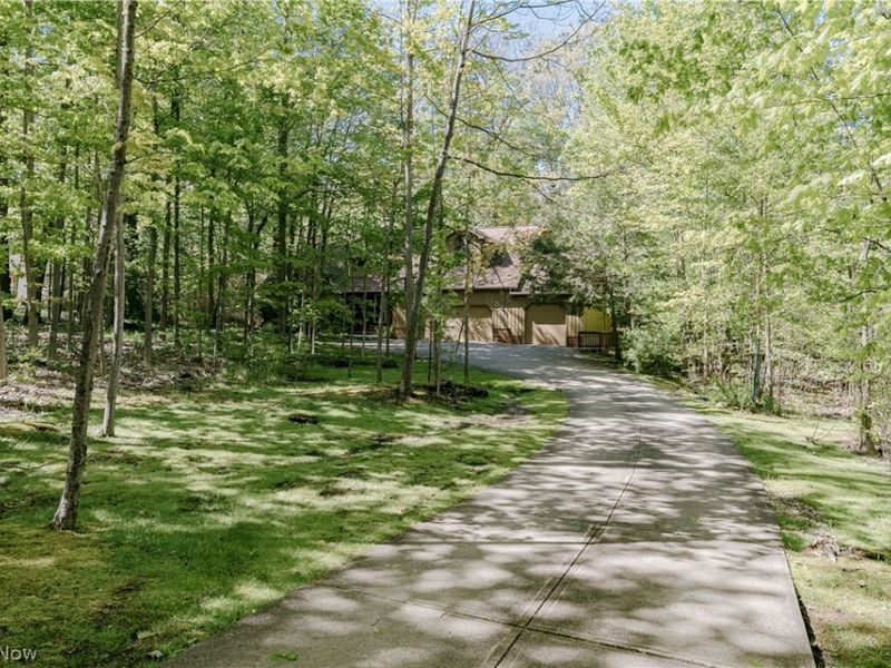 33475 Miles Road, Moreland Hills, OH 44022 Photo 4