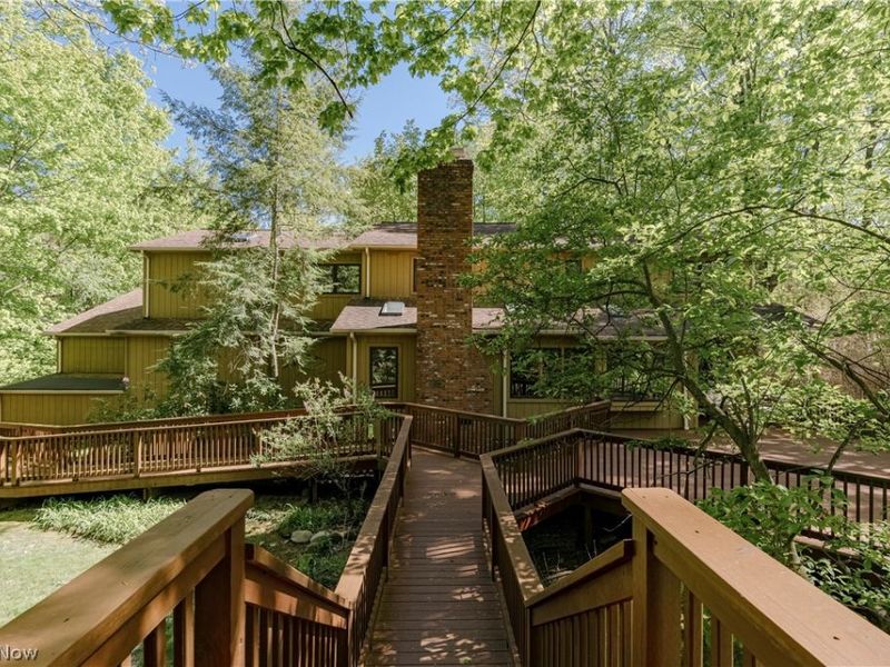 33475 Miles Road, Moreland Hills, OH 44022 Photo 41