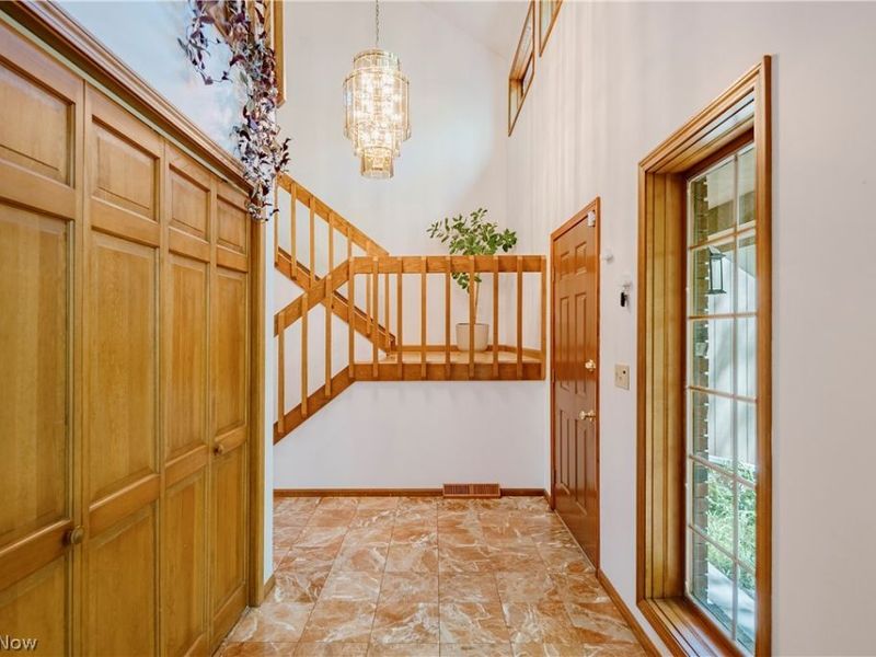 33475 Miles Road, Moreland Hills, OH 44022 Photo 5