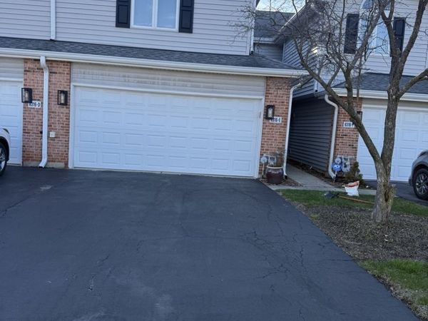 8316 HIGHPOINT Circle , Unit E, Darien, IL 60561