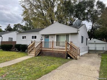 3424 TOEPFER Road, Warren, MI 48091