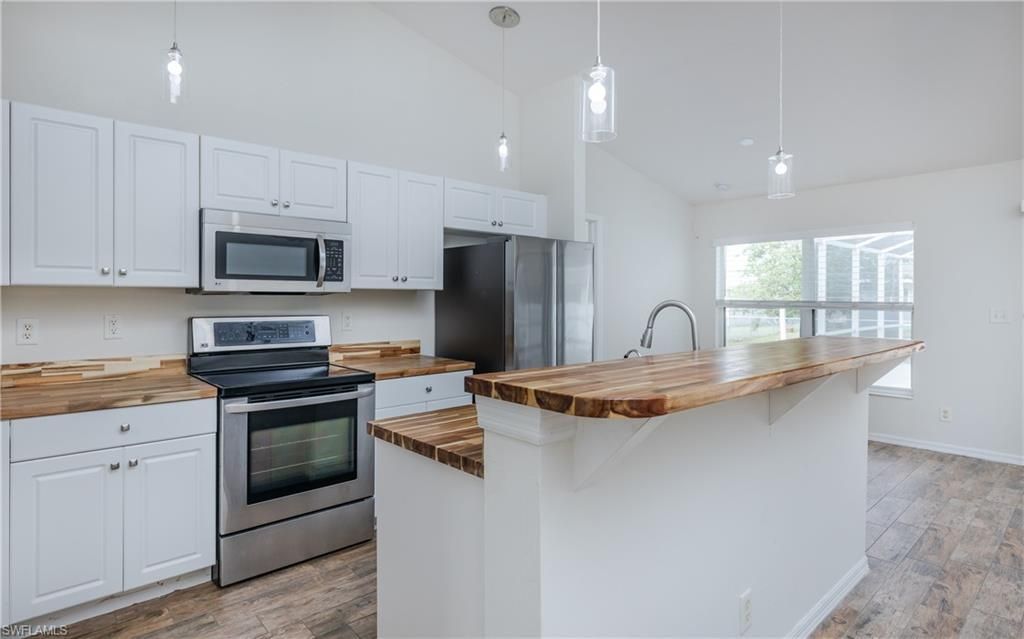 2626 SW 1st Ave , Cape Coral, FL 33914 Photo