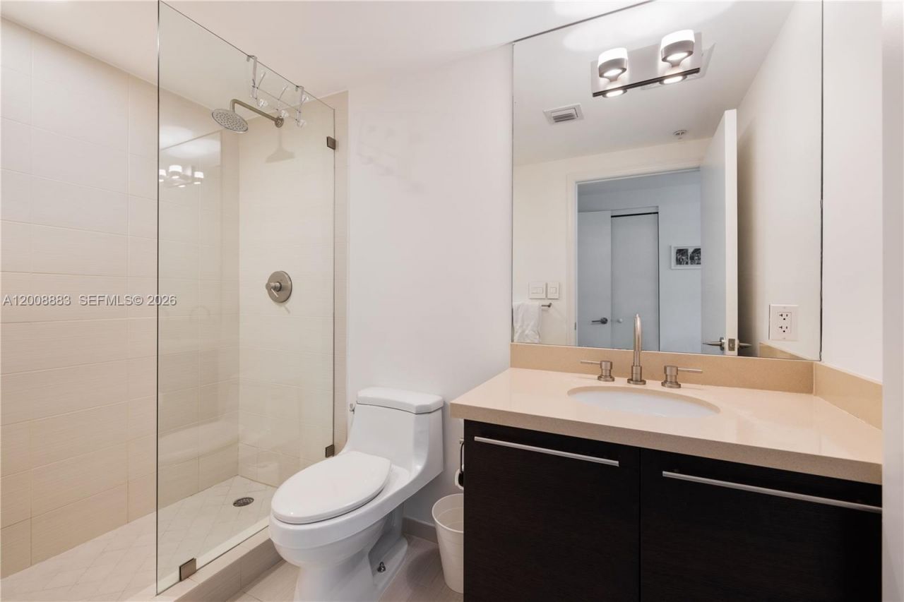 7928 East Drive , Unit 106, North Bay Village, FL 33141 Photo