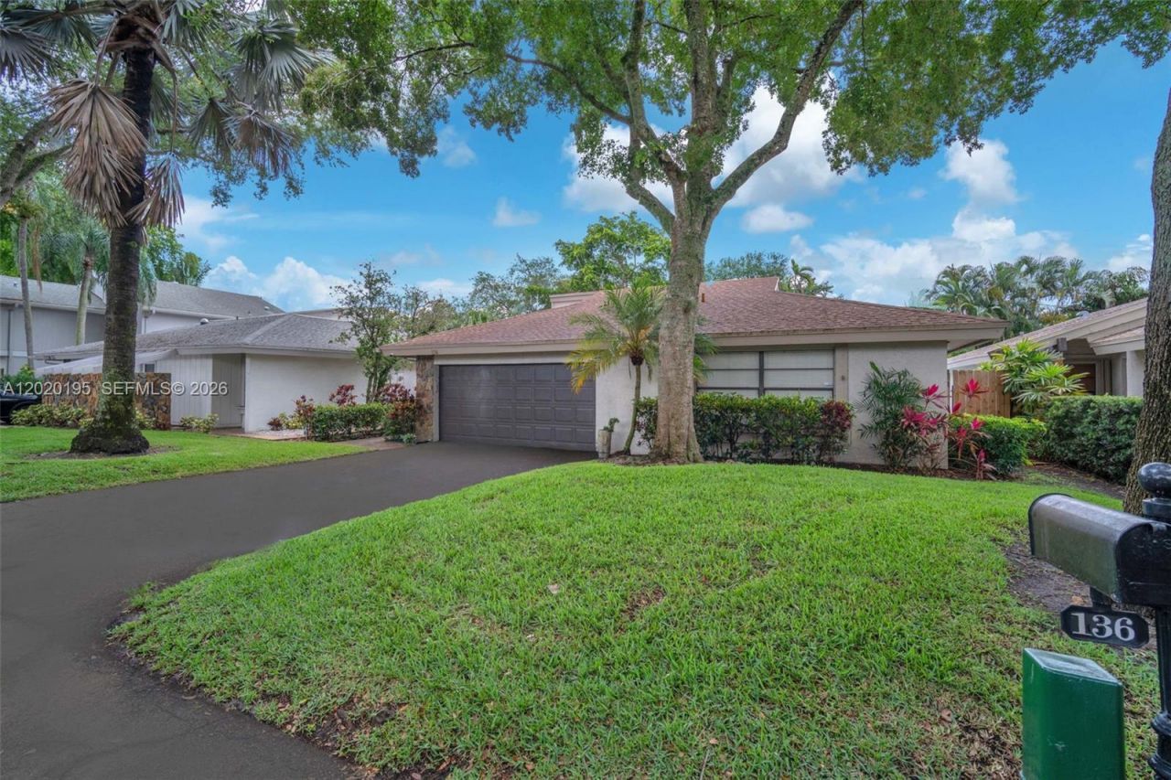 136 Greens Rd, Hollywood, FL 33021 Photo