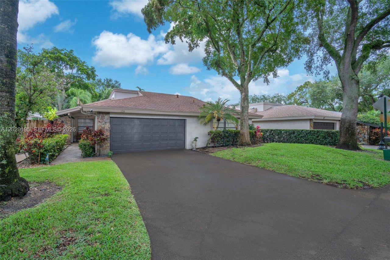 136 Greens Rd, Hollywood, FL 33021 Photo
