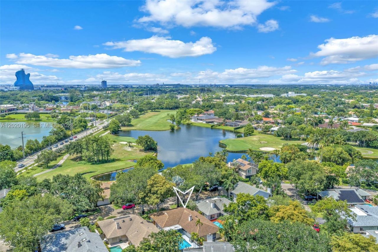 136 Greens Rd, Hollywood, FL 33021 Photo