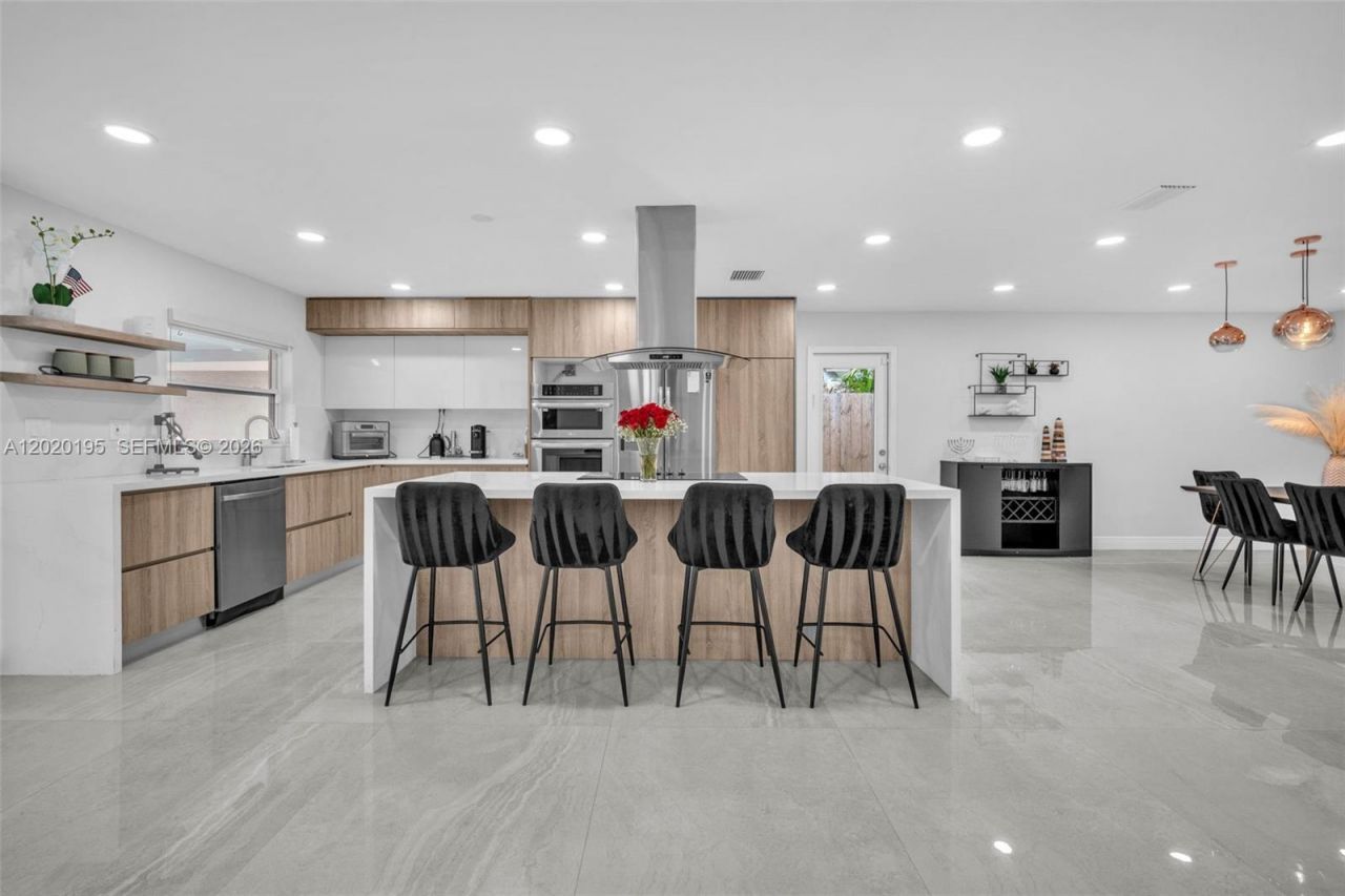 136 Greens Rd, Hollywood, FL 33021 Photo