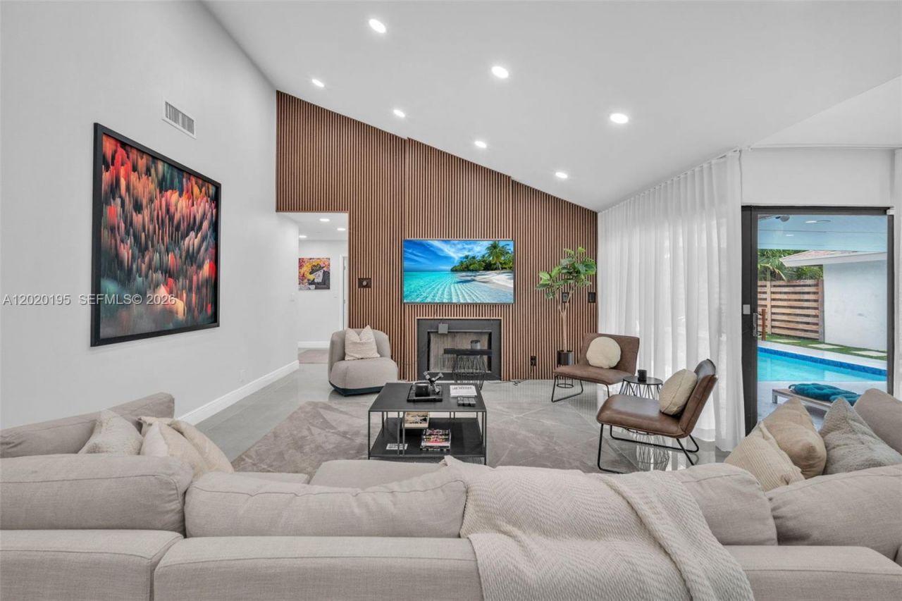 136 Greens Rd, Hollywood, FL 33021 Photo