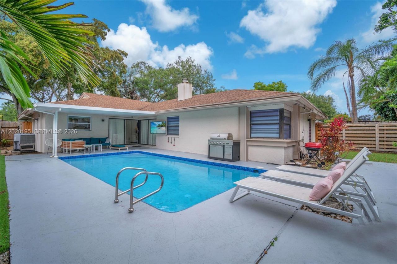 136 Greens Rd, Hollywood, FL 33021 Photo