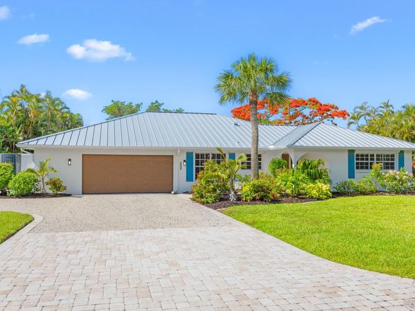 283 Palm Lake Dr, Sanibel, FL 33957