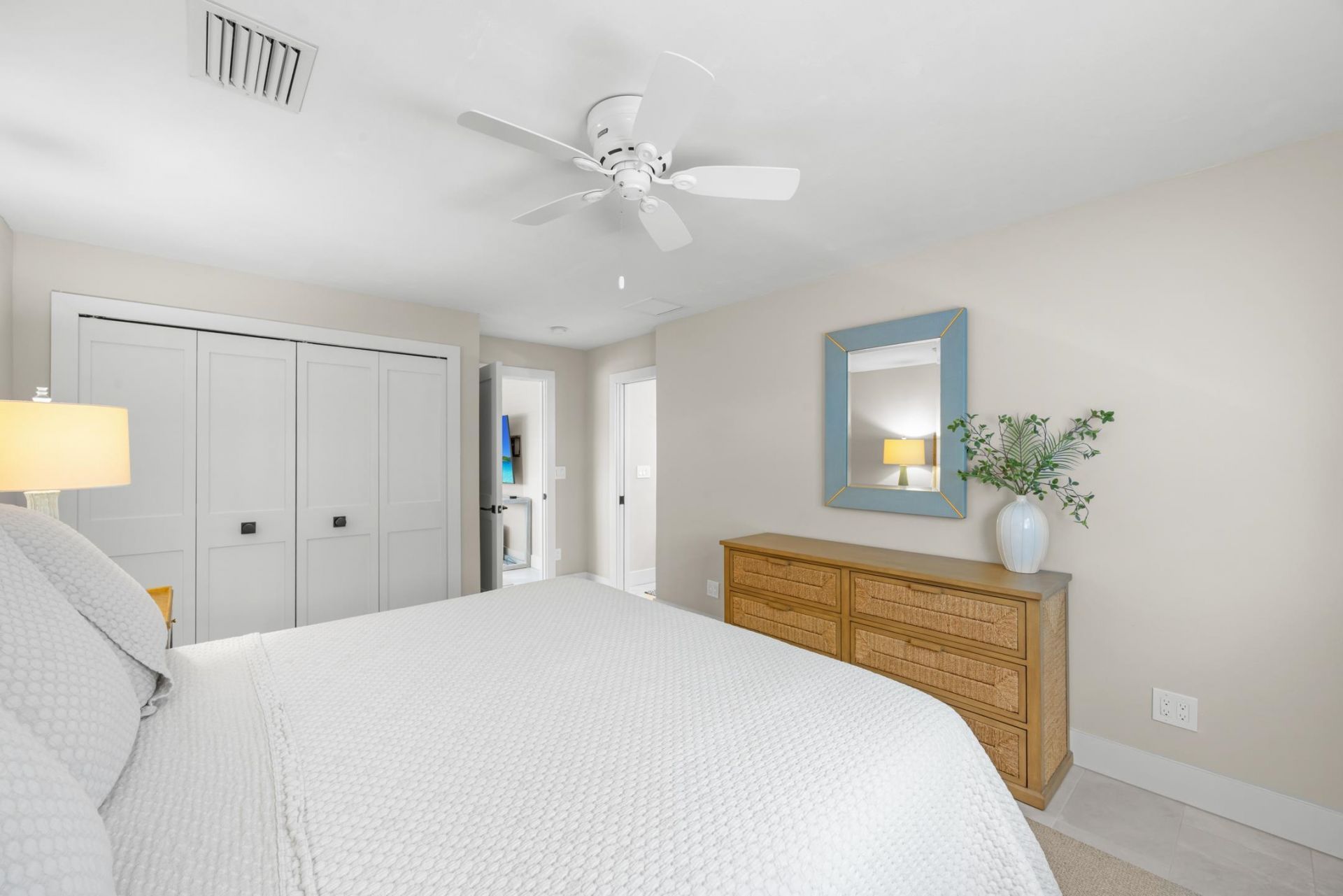 283 Palm Lake Dr, Sanibel, FL 33957 Photo