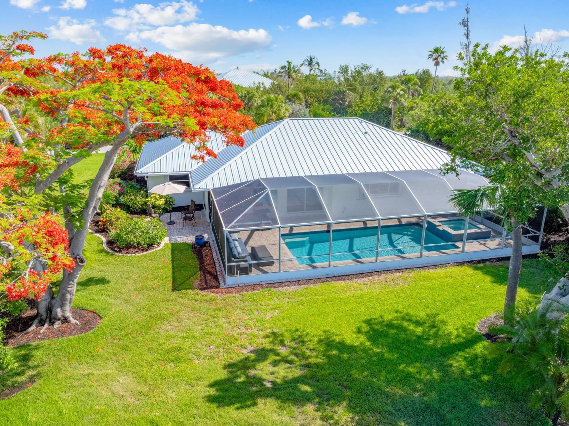 283 Palm Lake Dr, Sanibel, FL 33957 Photo
