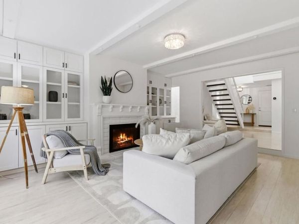 20661 Oak Creek Lane, Saratoga, CA 95070