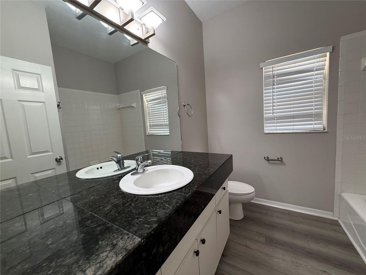 2212 Misty Ridge Lane , Valrico, FL 33594 Photo