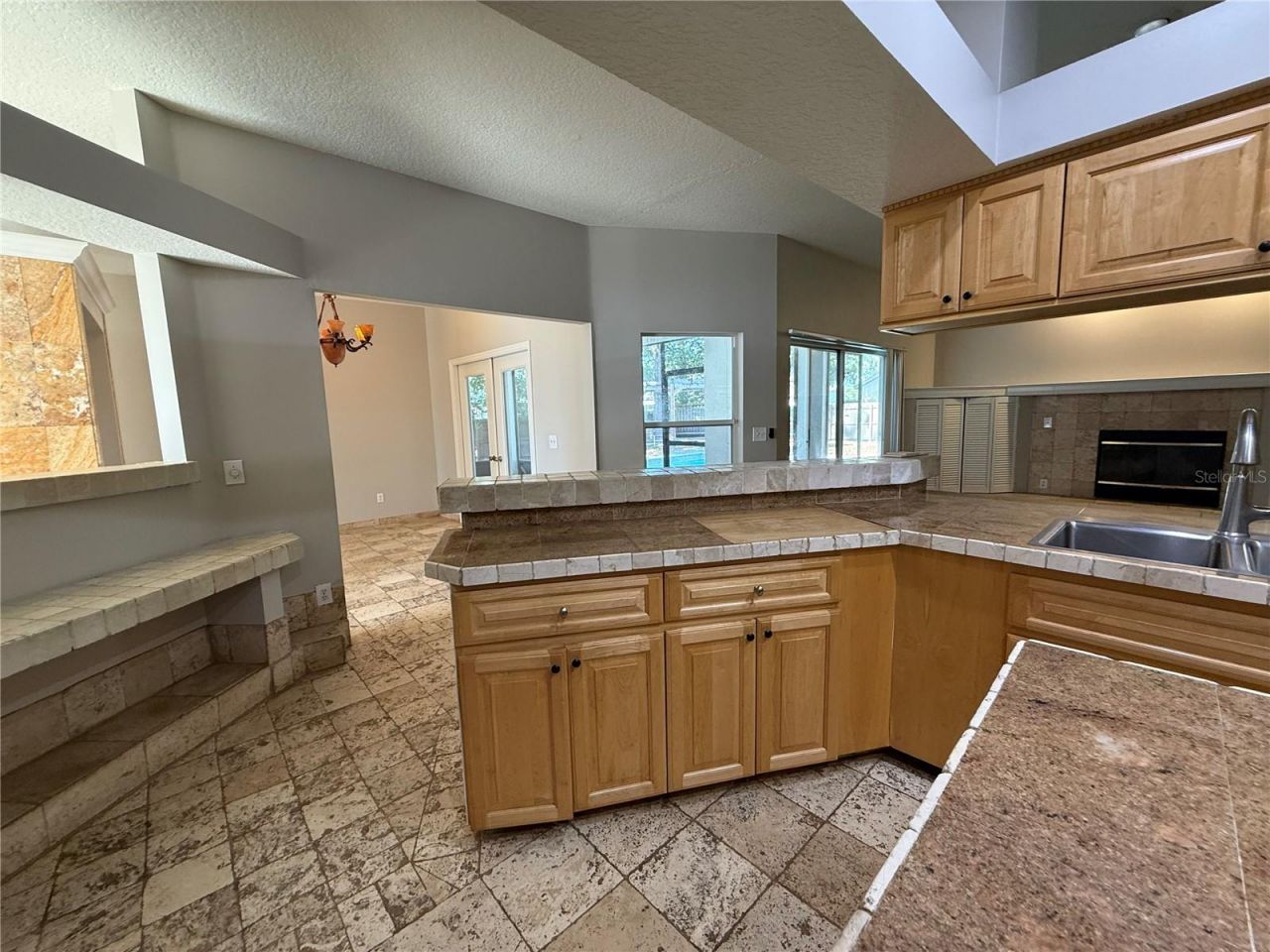 2212 Misty Ridge Lane , Valrico, FL 33594 Photo