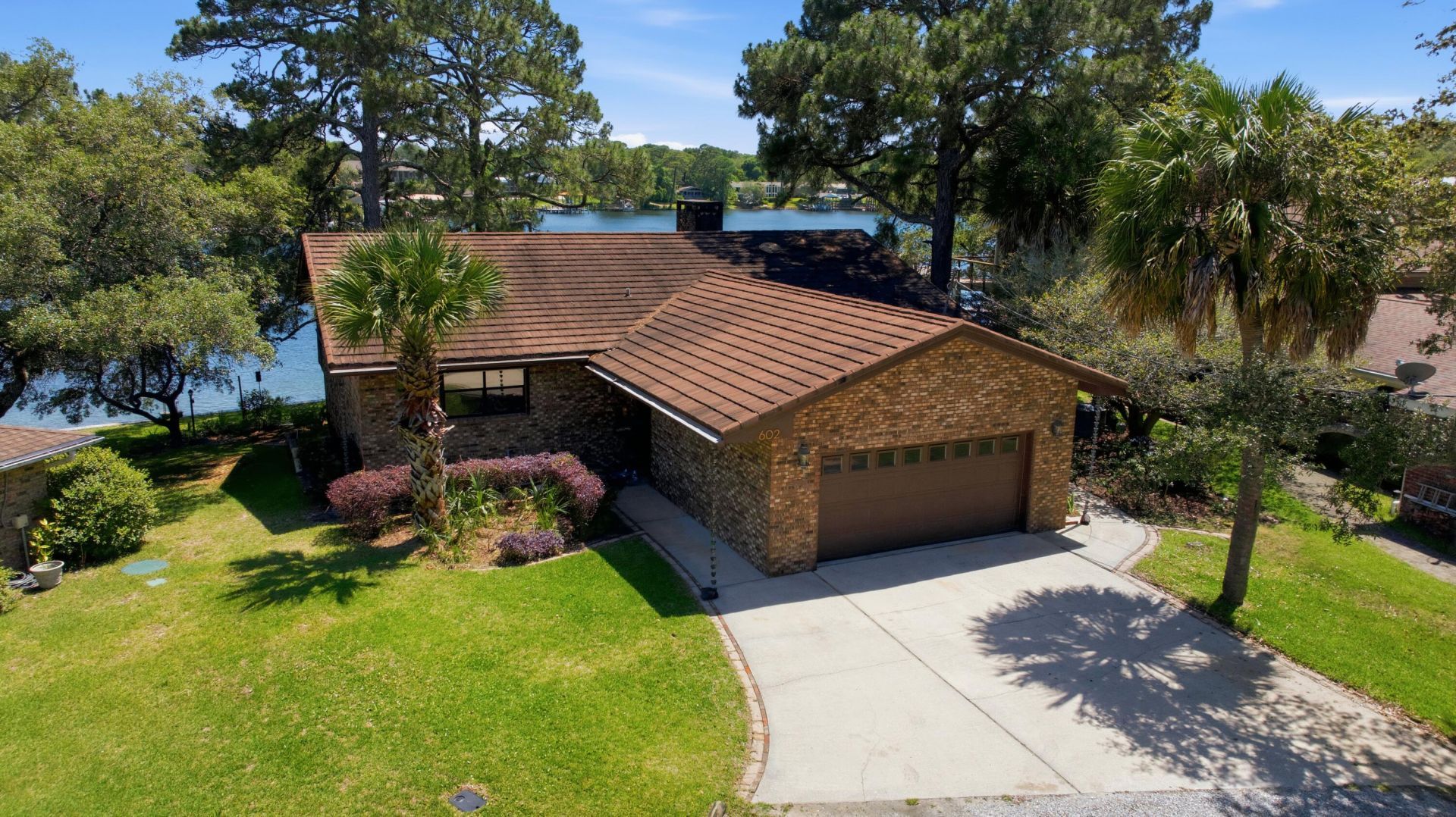602 Cinco Terrace Lane, Fort Walton Beach, FL 32547 Main Photo