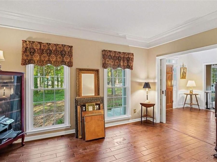 Property Image 32