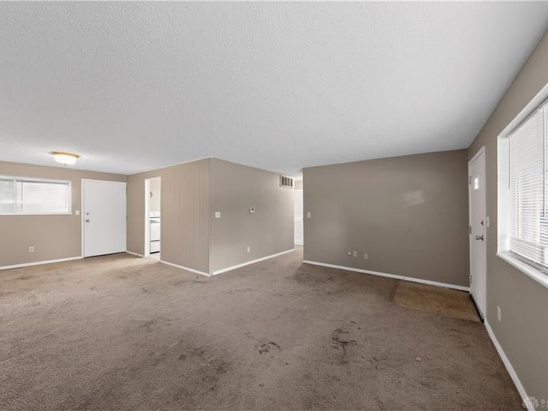 3883 Elmira Drive, Kettering, OH 45439 Photo 12