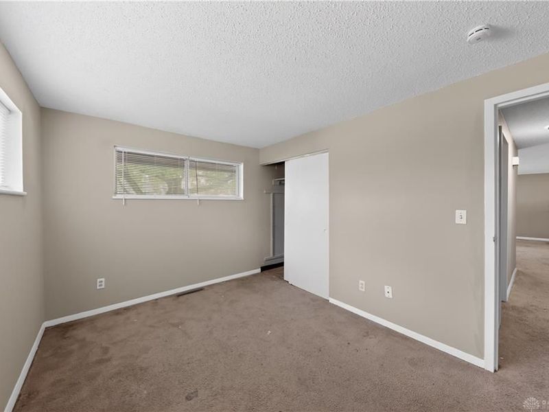 3883 Elmira Drive, Kettering, OH 45439 Photo 14