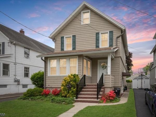 419 Oak St, Garwood, NJ 07027