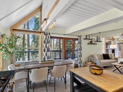 10146 Surrey Place, Truckee, CA 96161 Photo