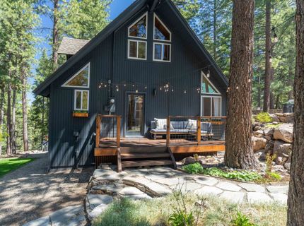 10146 Surrey Place, Truckee, CA 96161 Photo