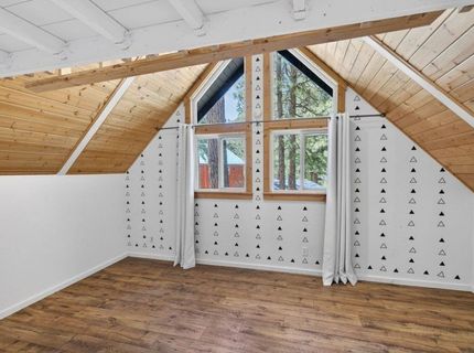10146 Surrey Place, Truckee, CA 96161 Photo