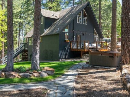 10146 Surrey Place, Truckee, CA 96161 Photo