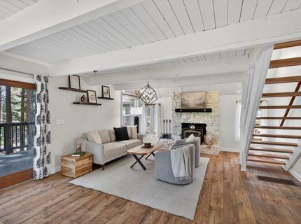 10146 Surrey Place, Truckee, CA 96161 Photo